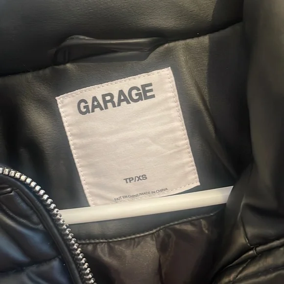 Black jacket - Picture 2 of 4